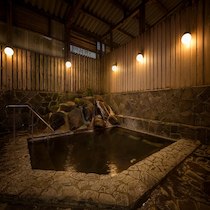 ニュー泊崎荘の岩風呂
