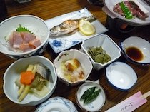 民宿春山荘の食事