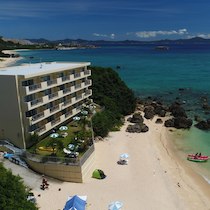 美ら海オンザビーチＭＯＴＯＢＵ（沖縄県でペットと泊まれる宿）