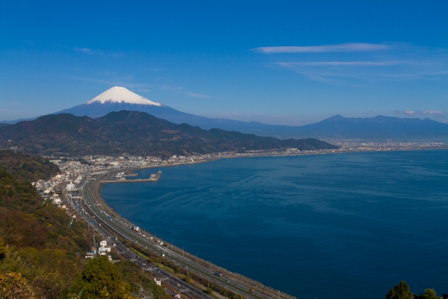 東名高速道路