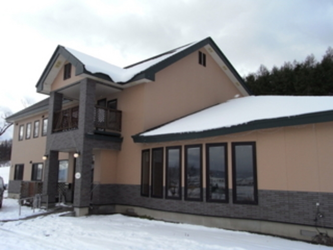 ペンション＆レストラン　ラ・コリーナ（北海道富良野のペットと泊まれる宿）
